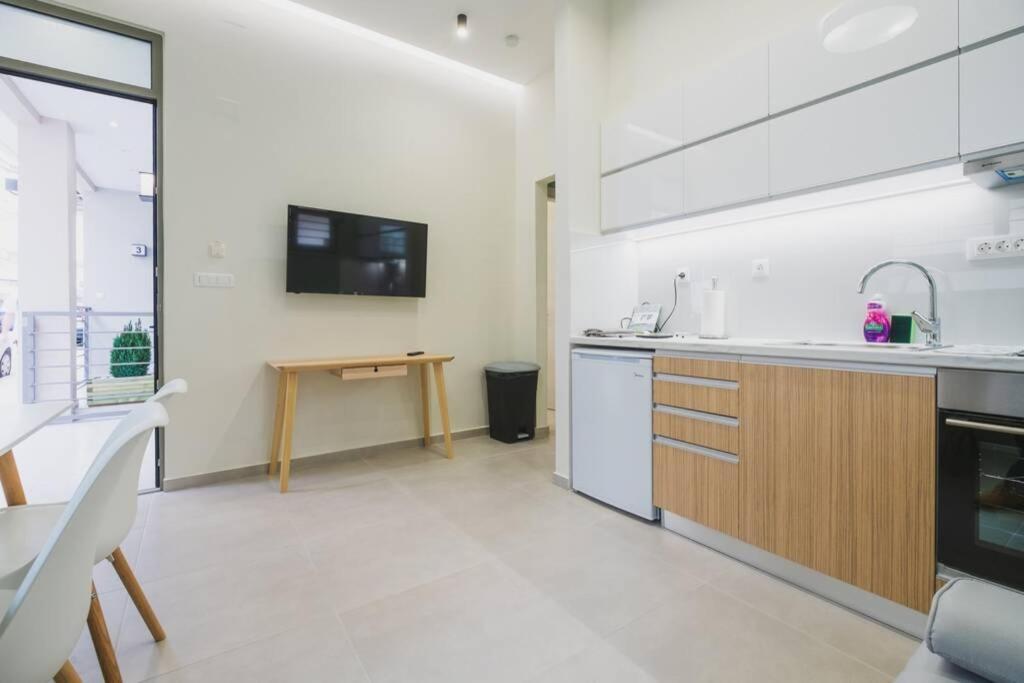 Peris 2 - Central Apt Near Old Town - Ac, Washer La Canea Esterno foto