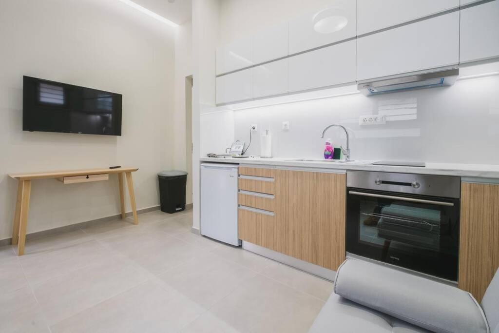 Peris 2 - Central Apt Near Old Town - Ac, Washer La Canea Esterno foto